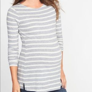Old Navy Maternity Relaxed Slub-Knit Boatneck Tee